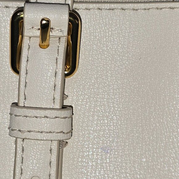 Marc Jacobs The Commuter Tote In Ivory Leather / Gold Hardware M0016410 - Picture 12 of 16